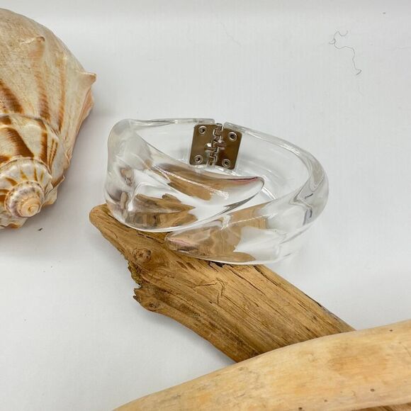 60's Vintage Clear Lucite Hinged Clamper Bracelet - Picture 4 of 5